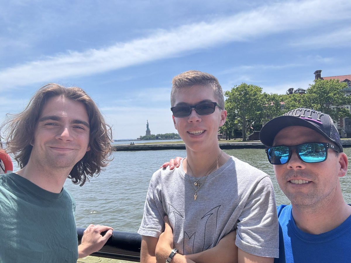 cbland22's tweet photo. Had a great trip to #NYC this week to watch #LionelMessi and Argentina battle Chile in the #CopaAmerica2024 ⚽️ https://t.co/nEiPx8OF7z