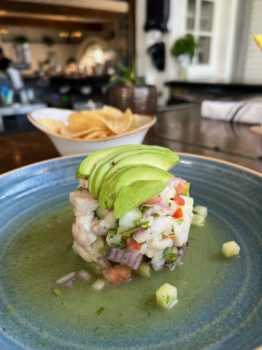 gogoletaca's tweet photo. Happy Fri-YAY! We’re celebrating the start of the weekend by heading over to The Leta and enjoying their signature cocktails and fresh ceviche – the perfect pairing on a beautiful summer day! 🍸🌞
#GoGoleta #GoletaTheGoodland #GoletaCA #VisitCalifornia #theletahotel #happyhour https://t.co/xP202k2poG