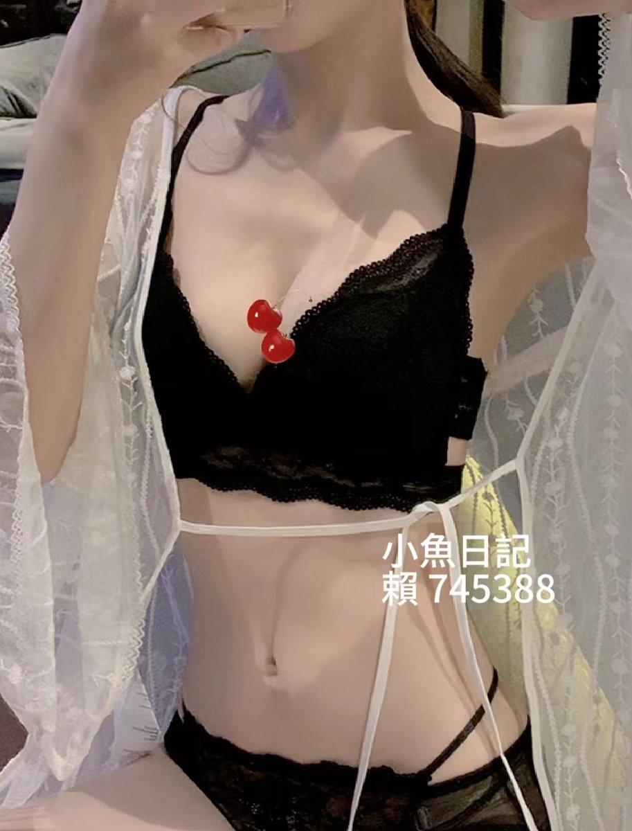 yu_061898's tweet photo. 會單手解內衣的
真的好暈
你會嗎😈
#約炮
#大奶女友 https://t.co/ZjzS42hK6g