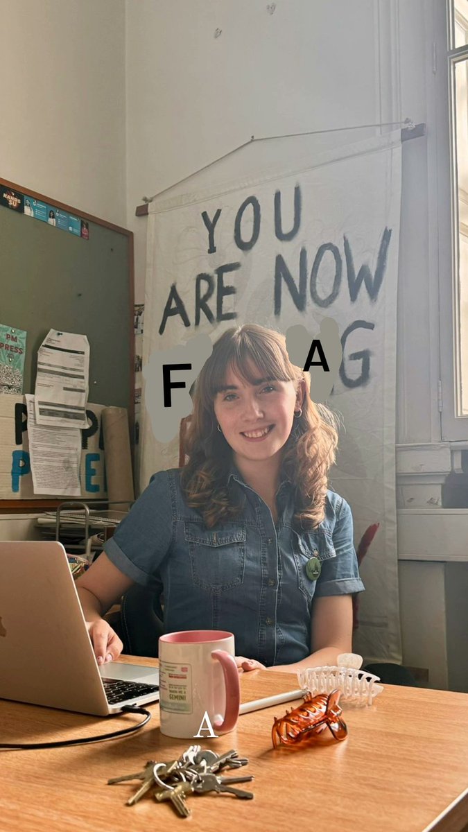 Deanaccidental's tweet photo. @jennymaguir @tcdsu agenda pusher https://t.co/lBg6U718ke