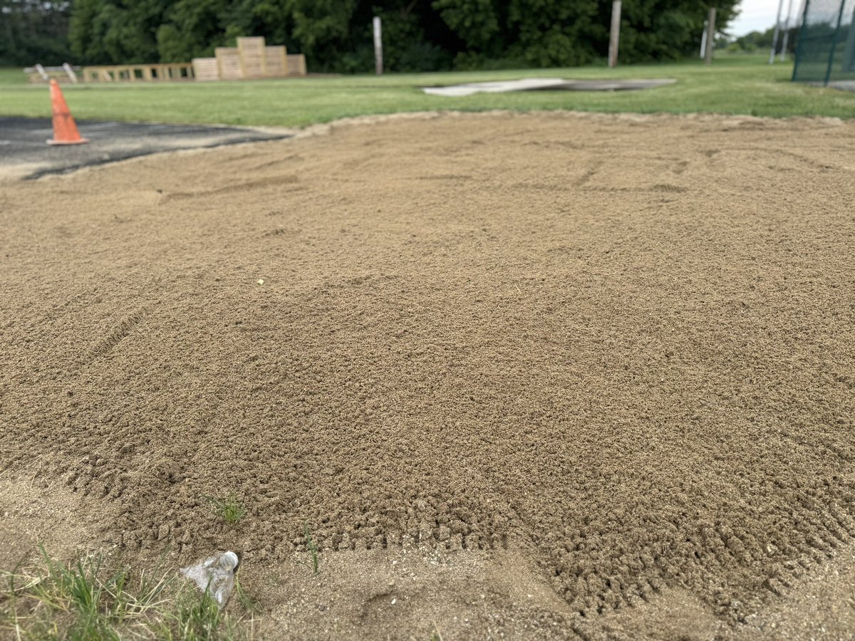 Coach_Hoff_67's tweet image. @IThawksfootball 
4,800 gallons filled
Endless cubic yards of sand prepped 
It’s time……
T-Minus 5 hours…
#HawksBUDS
#ClassVI

#wetNsandy