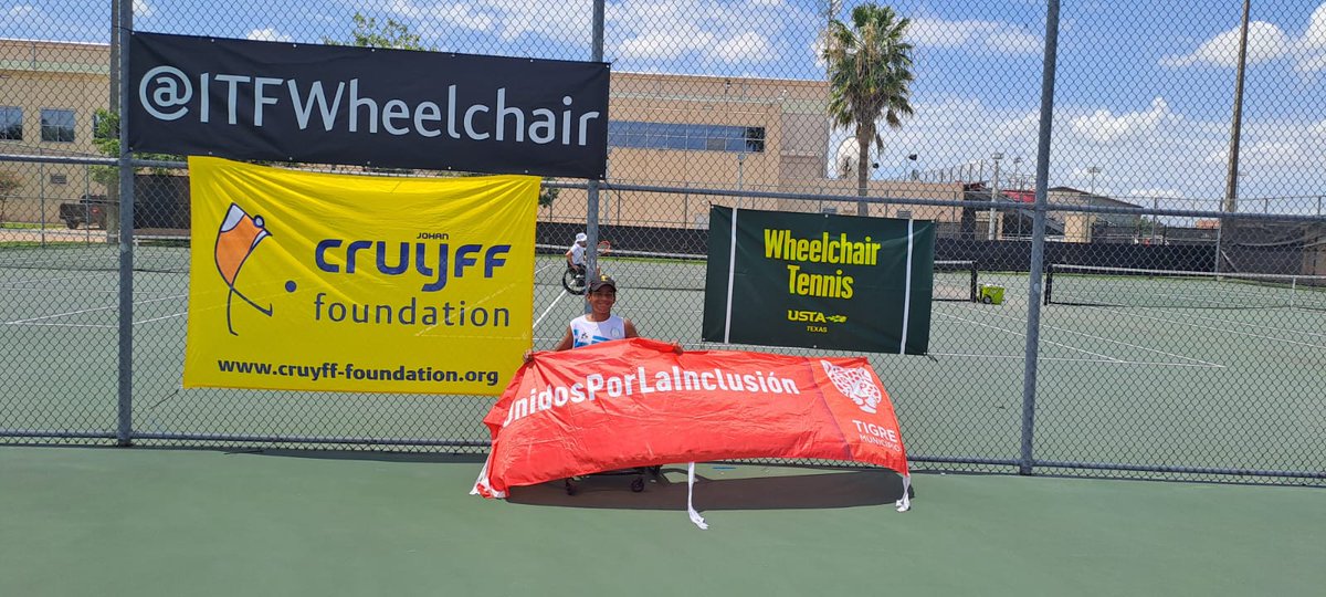 GiselaLZamora's tweet photo. Romeo es un vecino de Ricardo Rojas que gracias a su esfuerzo y dedicación fue invitado a una clínica internacional de Ténis Adaptado en Houston, Texas, Estados Unidos, organizada por UH Adaptative Athletics. ¡Muchos éxitos! 

#OrgulloTigrense
#TigreEsMiVida https://t.co/K2sAA1mp2q