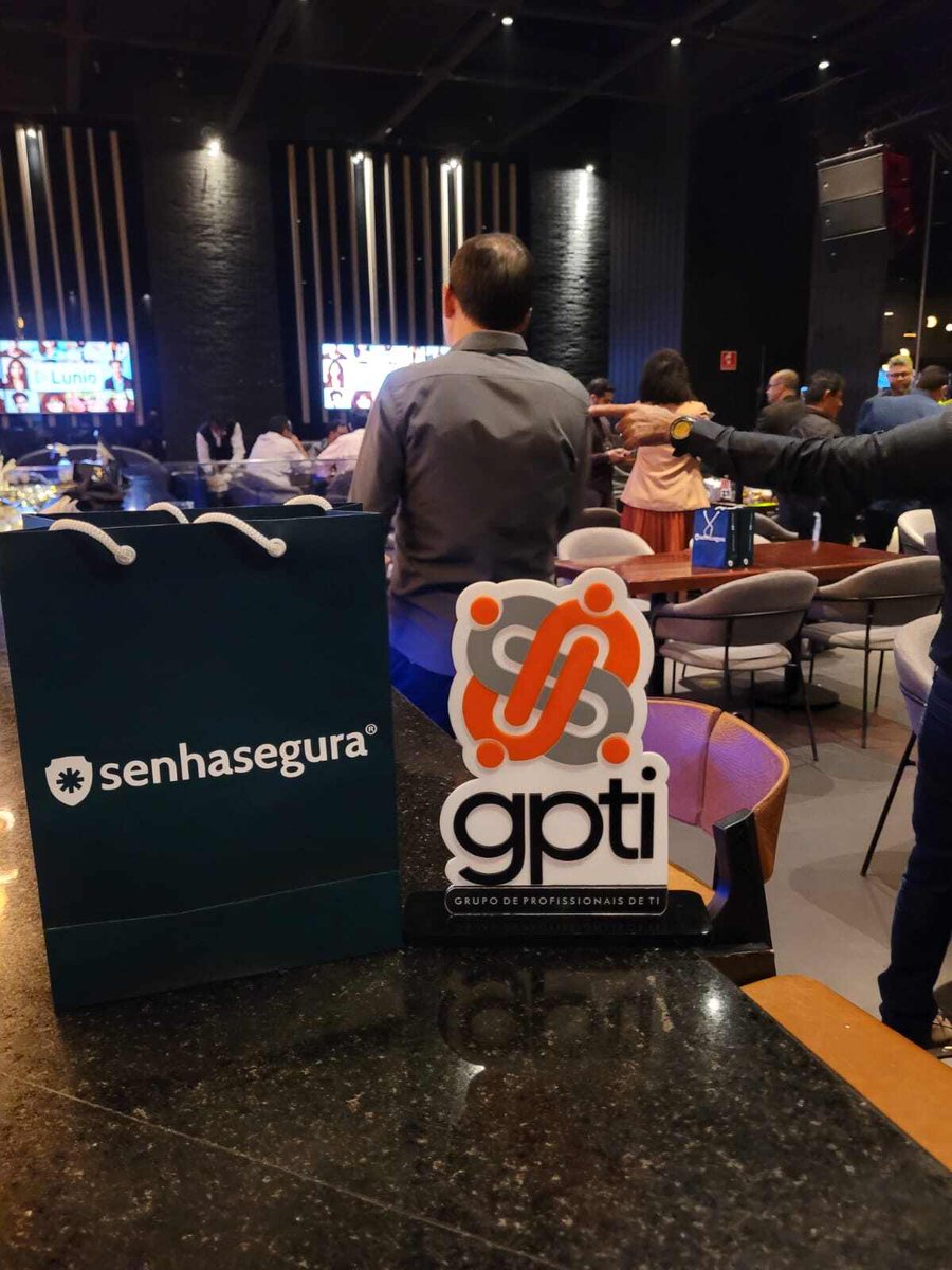 segura_security's tweet photo. senhasegura e a Arvvo invadiram o GPTI com um papo sobre o que realmente importa: PRIVILEGE MANAGEMENT!

Confira as fotos do evento e bora blindar seus acessos com a senhasegura! 🚀

#GPTI #Cibersegurança #PrivilegeManagement #TI #Tecnologia #Inovação #ParceriaDeSucesso https://t.co/hP2CTkD8Lm