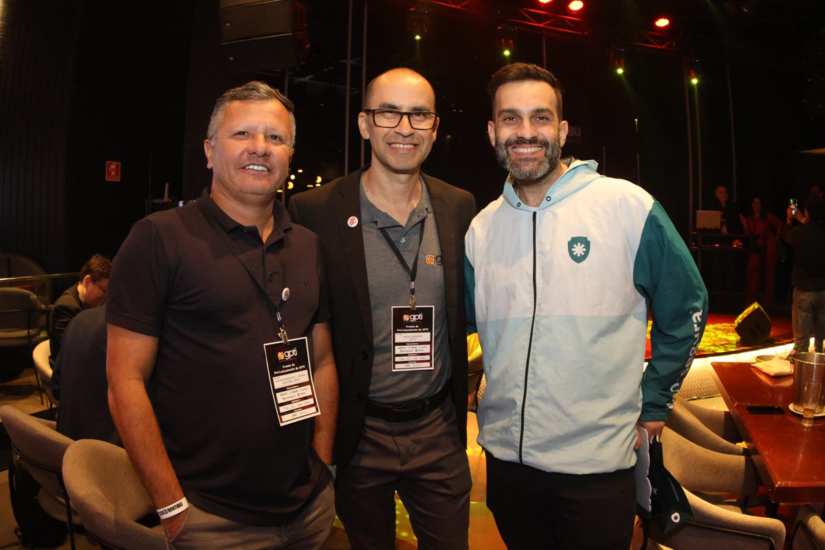 segura_security's tweet photo. senhasegura e a Arvvo invadiram o GPTI com um papo sobre o que realmente importa: PRIVILEGE MANAGEMENT!

Confira as fotos do evento e bora blindar seus acessos com a senhasegura! 🚀

#GPTI #Cibersegurança #PrivilegeManagement #TI #Tecnologia #Inovação #ParceriaDeSucesso https://t.co/hP2CTkD8Lm