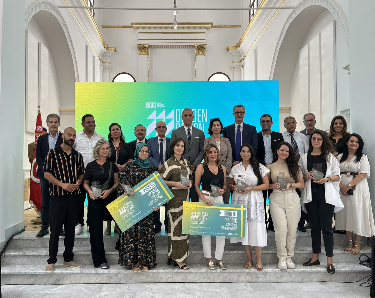 ItalyinTunisia's tweet photo. Consegna dei premi ai vincitori del concorso #DendenDesignDays nel quadro del Festival della Creatività 🇮🇹 #insitutunisi alla presenza del Ministro del Turismo 🇹🇳 Mohamed Moez Belhassine. L’azione della cooperazione italiana per sostenere i giovani talenti #creativetunisia https://t.co/nmcCKQgA0A