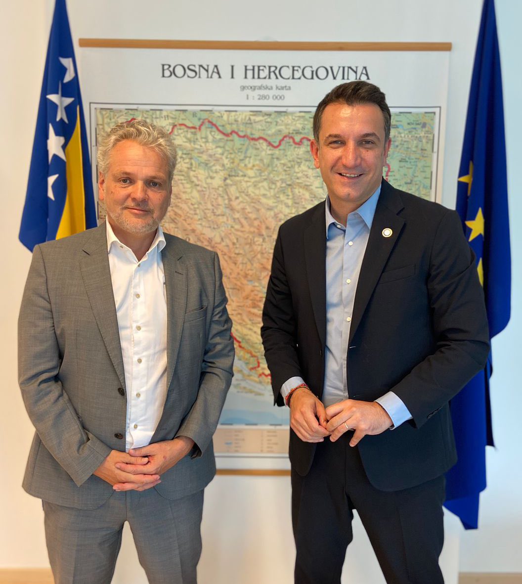 erionveliaj's tweet photo. Wrapped up day visit to 🇧🇦 catching up with a great friend of Tirana and 🇦🇱, the one and only @josattler - now EU ambassador to Bosnia!

Most people do their job, Johan does missions! An old Balkan hand, he’s dearly missed spanning from Tirana’s Marathon to the Scanderbeg sq. Wiener Waltz, and left an indelible mark with his service! God speed shoku! 🇪🇺