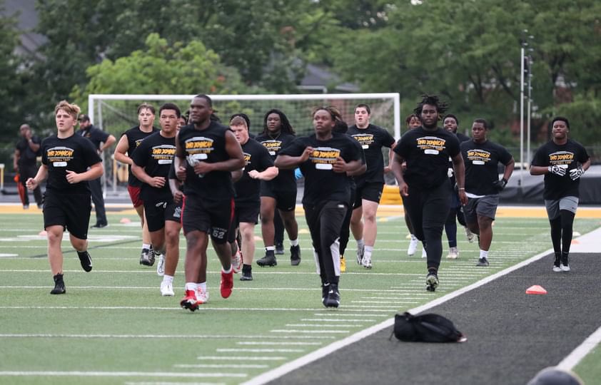 _murkkk's tweet photo. Had a great time at @OhioDominicanFB camp @CoachCookOL @CoachJamesLee https://t.co/Nk3m0Wcg2h