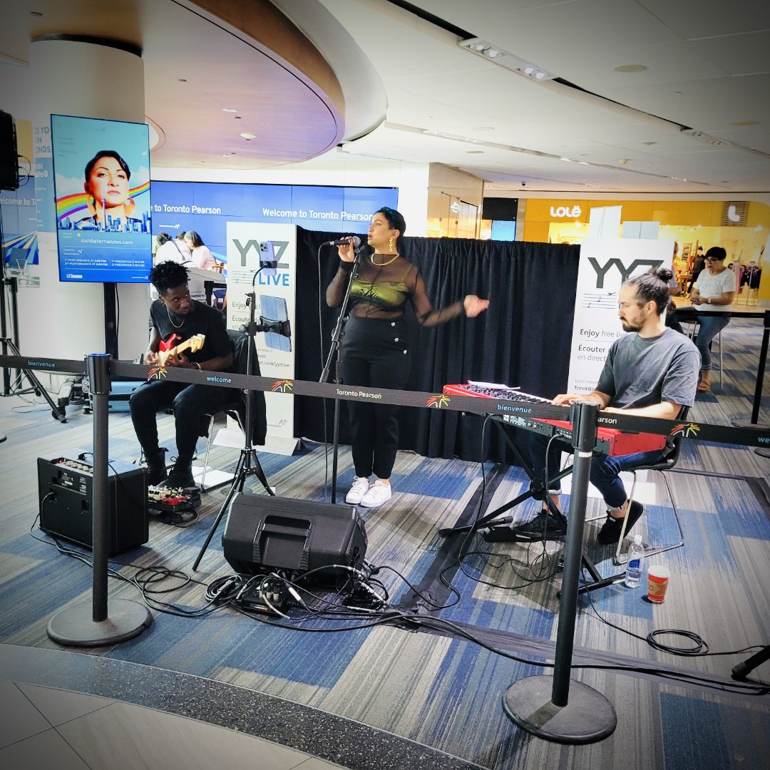 DahliaMusicNow's tweet photo. A big thank you to #YYZLive for the opportunity to perform for travellers in Terminal 3 @culture_to @TorontoPearson  #dahliamusicnow #legacycave https://t.co/tfr0ywGvzm