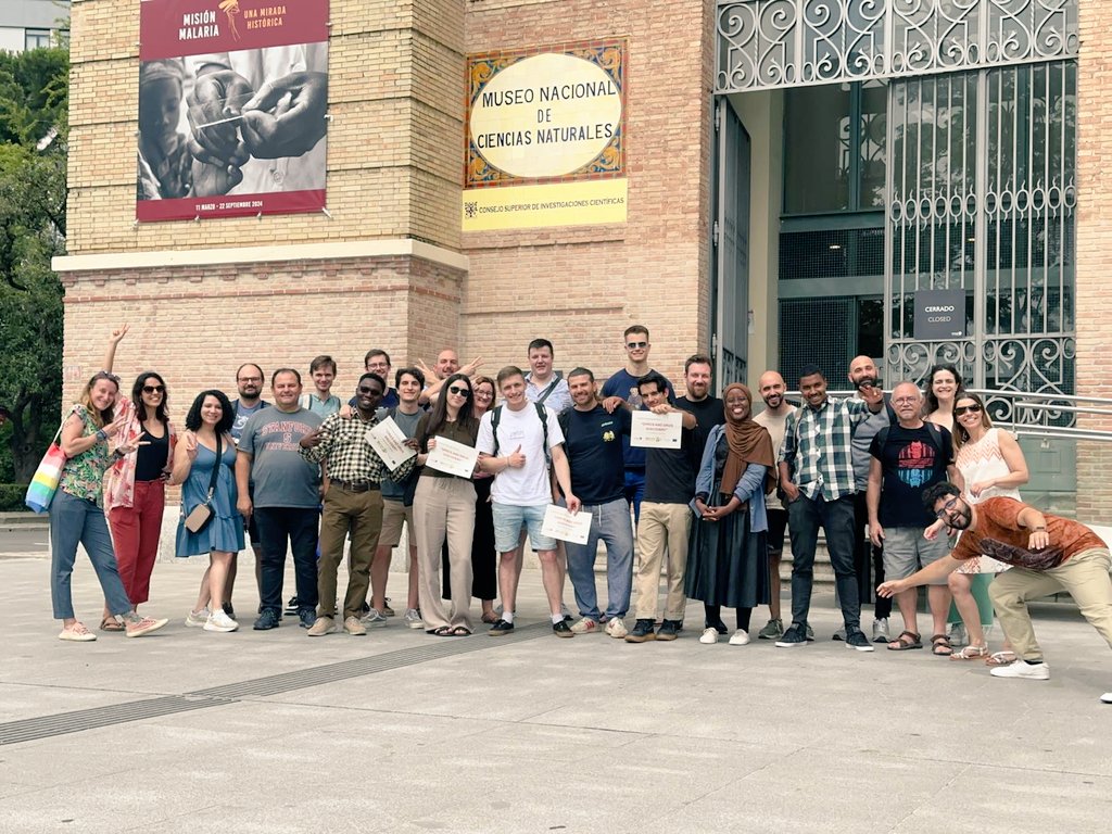 Elena__Sinhache's tweet photo. Amazing @EUVENAction training school this week at @mncn_csic! All about #venom research was here 🐍🕷️🪱 🧫
I hope you enjoyed it! https://t.co/dx8BMYaAmB