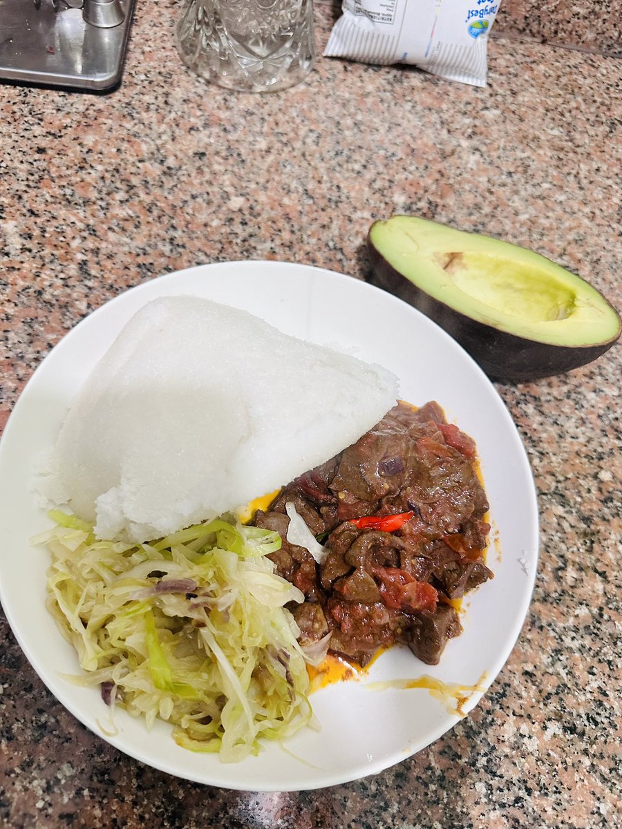 Mercymasai3's tweet photo. No matter what you are going through, eat 😄 https://t.co/mc0Nvc3i0v