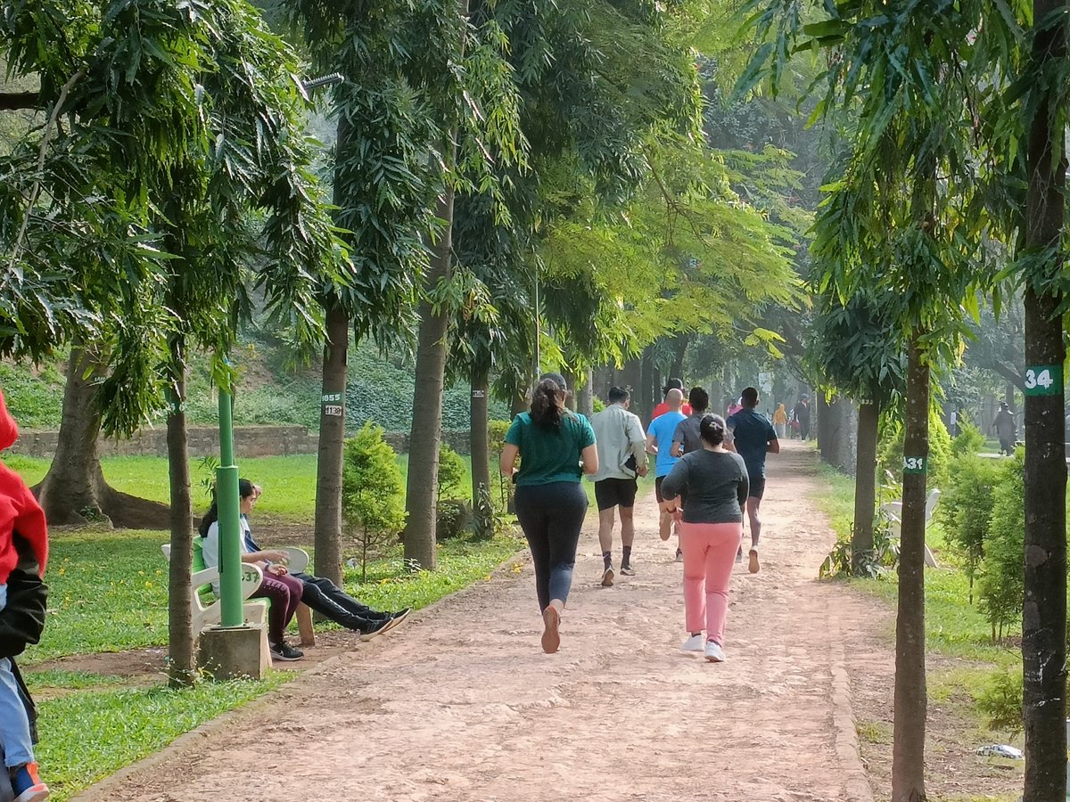 cubbon_run's tweet photo. Next week, we're celebrating our 50th run at Cubbon Park, and we're super excited 🥳 How about joining us for a fun 5km run, walk, or jog tomorrow morning at 8:30? It could be a great warm-up to celebrate our 50th run!

🔗 Register at https://t.co/9qCVnYm4P7 to join us! https://t.co/ZdsIkPVRfj