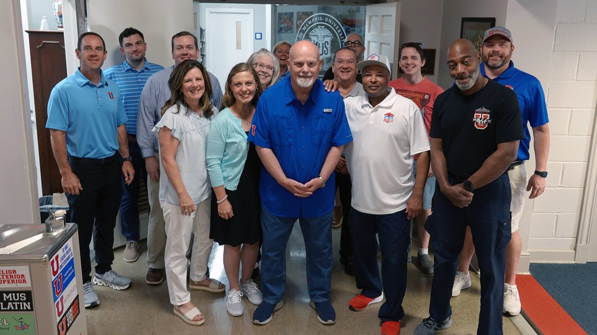 musowls's tweet photo. Colleagues celebrated Assistant Headmaster Barry Ray with Bryant’s breakfast sandwiches on his last official day in the office. Happy retirement, Coach Ray. We will miss you! https://t.co/sh9Vz4jxSZ