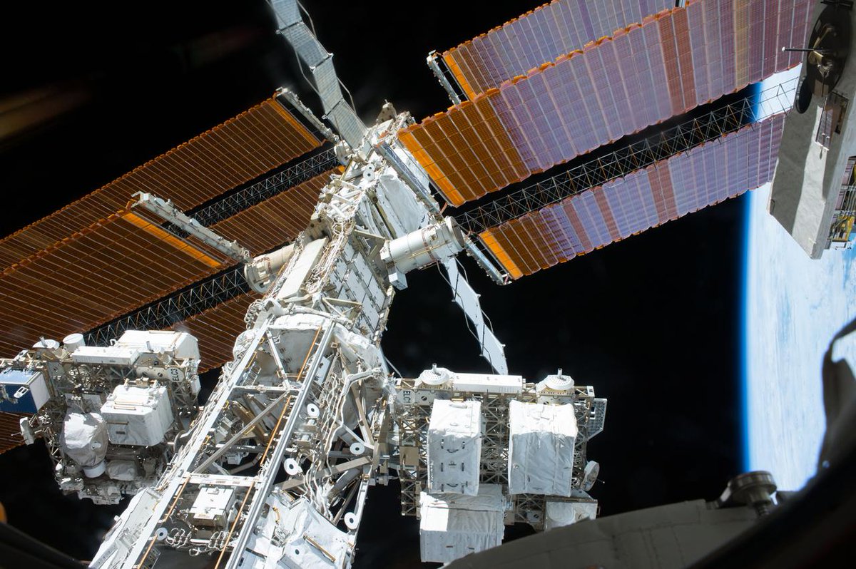 NASA's tweet photo. LIVE: Listen to experts from NASA and @BoeingSpace talk about the #Starliner Crew Flight Test and recent @Space_Station operations. https://t.co/xLoXIyXbk3 https://t.co/OENnPRxkNn