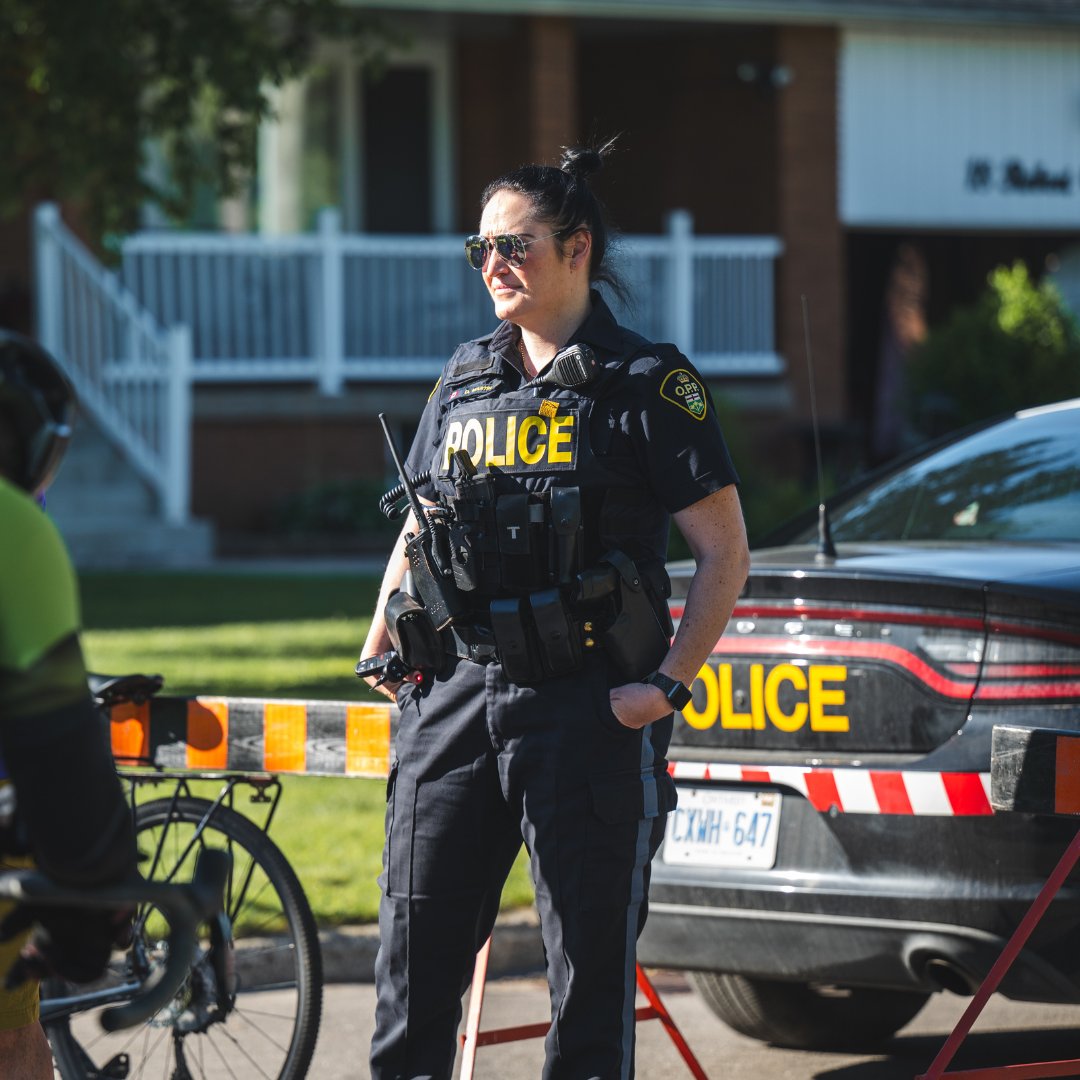 🚨 A big thank you to the Caledon OPP for their invaluable assistance at #Velocity2024! Your presence helped us start strong and stay safe. 💪 <a href="/OPP_CR/">OPP Central Region</a> Photo Credits: GG Cole Photography