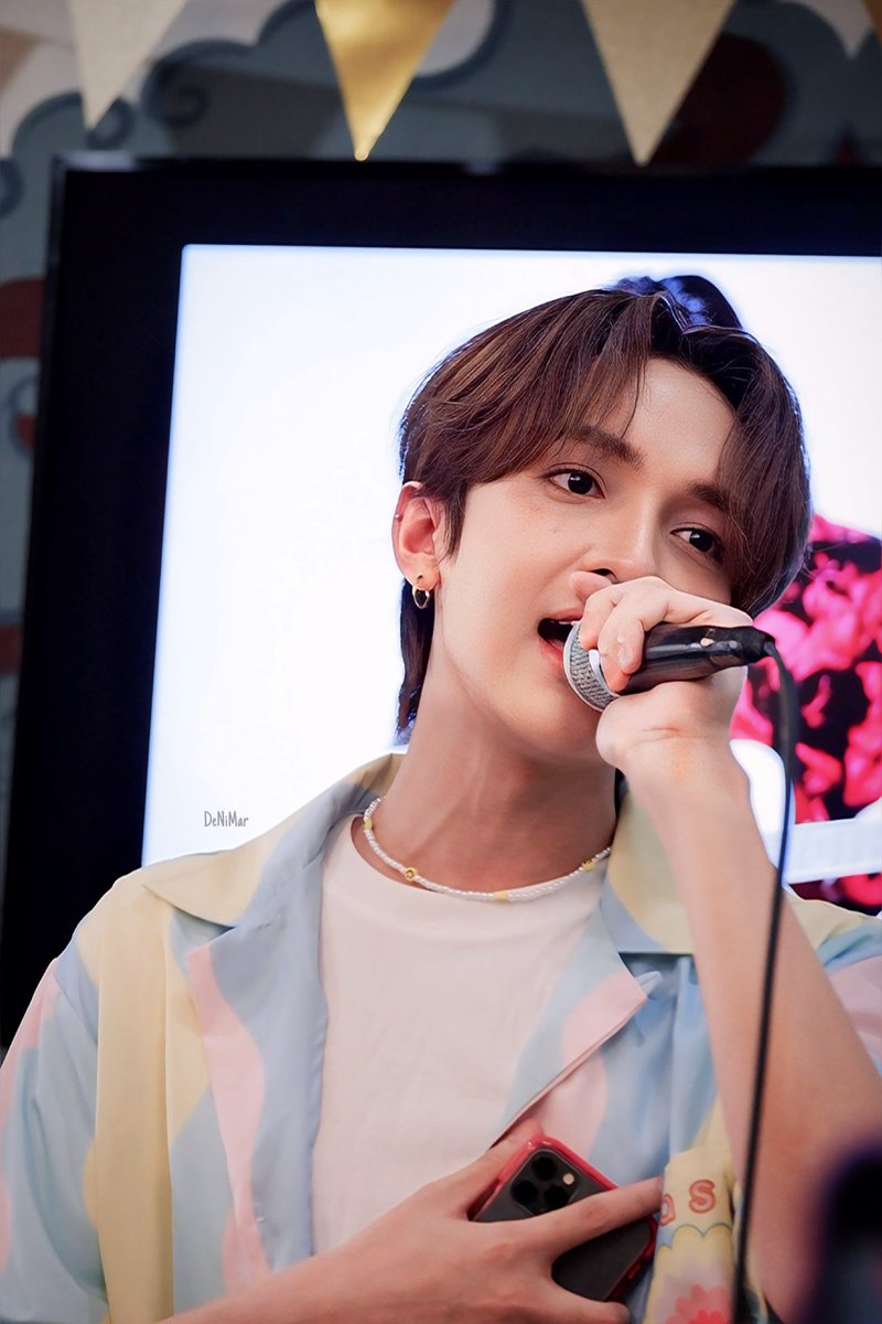 BNimmin's tweet photo. ถ่ายปีที่แล้ว ลงปีนี้มีอยู่จริง
04.06.23 
Buzz1stFanMeeting 
#BuzzNorravit #BuzzElement
#ELEMENTTH https://t.co/hxUtwB0x88
