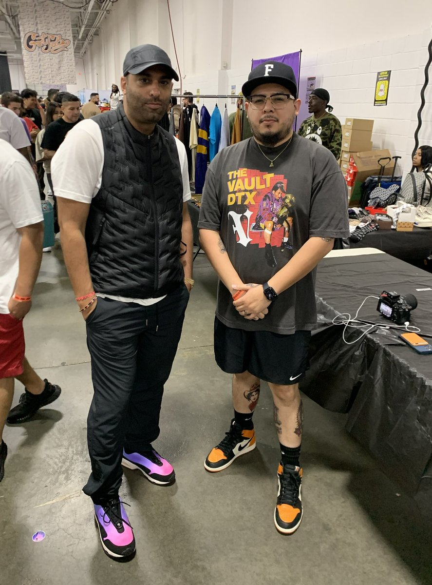 mindfullyexco's tweet photo. @JLaPuma Was wondering what they were when you wore them to Got Sole lol https://t.co/B7bP50vymP