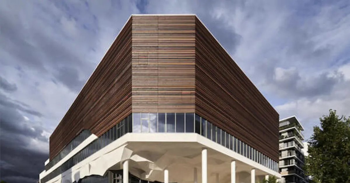 L'arène des champions olympiques est prête !

sport365.fr/paris-2024-vol…

@FFvolley <a href="/villeclichy/">Ville de Clichy-la-Garenne</a> <a href="/RMuzeau/">Rémi Muzeau</a> <a href="/CedricAne/">Cédric Ané</a> <a href="/patricepinard/">Patrice Pinard</a> <a href="/Caromercier92/">Caroline Mercier</a> <a href="/VeroniqueLortat/">Veronique Lortat Jacob</a> 
#Jeuxolympiques2024