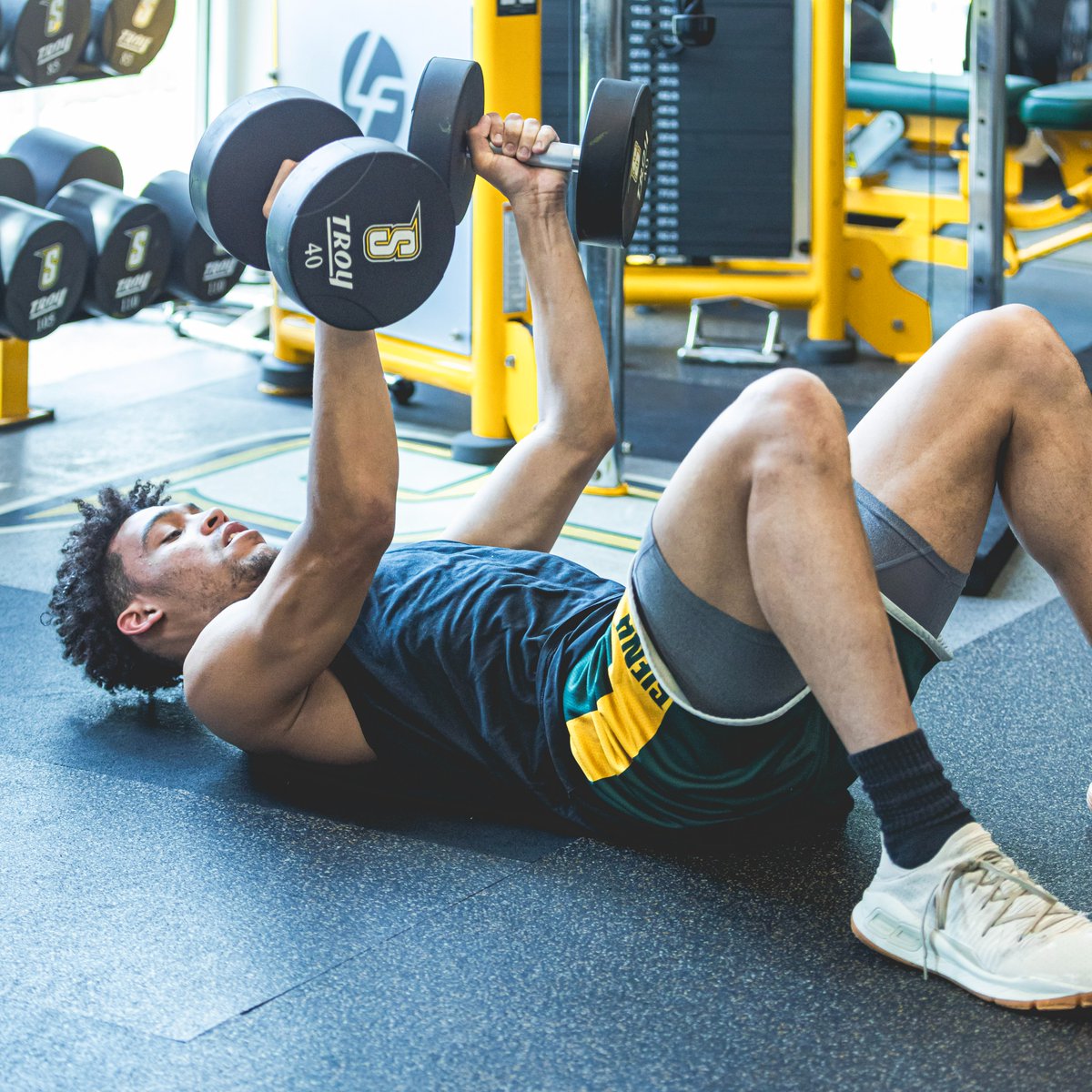 SienaMBB's tweet photo. Finishing the week strong 💪

FULL GALLERY ➡️ https://t.co/hPfb4ooMDY

📸 Miles Knussman

#MarchOn x #SienaSaints https://t.co/ZUtrwfdeG1