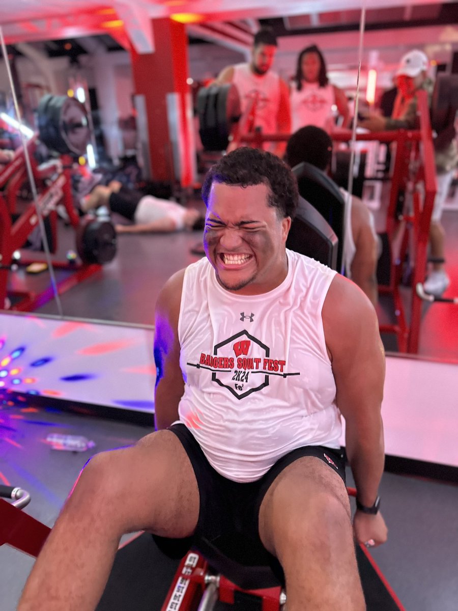 CoachBlaz's tweet photo. #SquatFest2024 💯🦾📛😎 https://t.co/7eRbUi5BHi