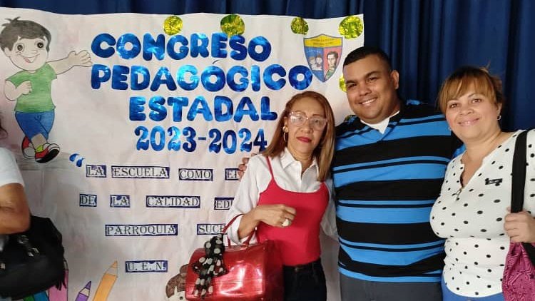 cdcectraheroica's tweet photo. Con alegria nuestros docentes y estudiantes participaron en el Congreso Pedagógico Estadal en su III Fase "La escuela como Epicentro de la Calidad Educativa".

@CDCECaracas https://t.co/W69Vaw8QSb