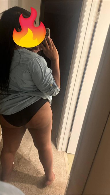 I&rsquo;m Thick baby 🤗 https://t.co/FpGIYaLXIN<a href="/tag/keyrab"class="tags"><span>#keyrab</span></a>