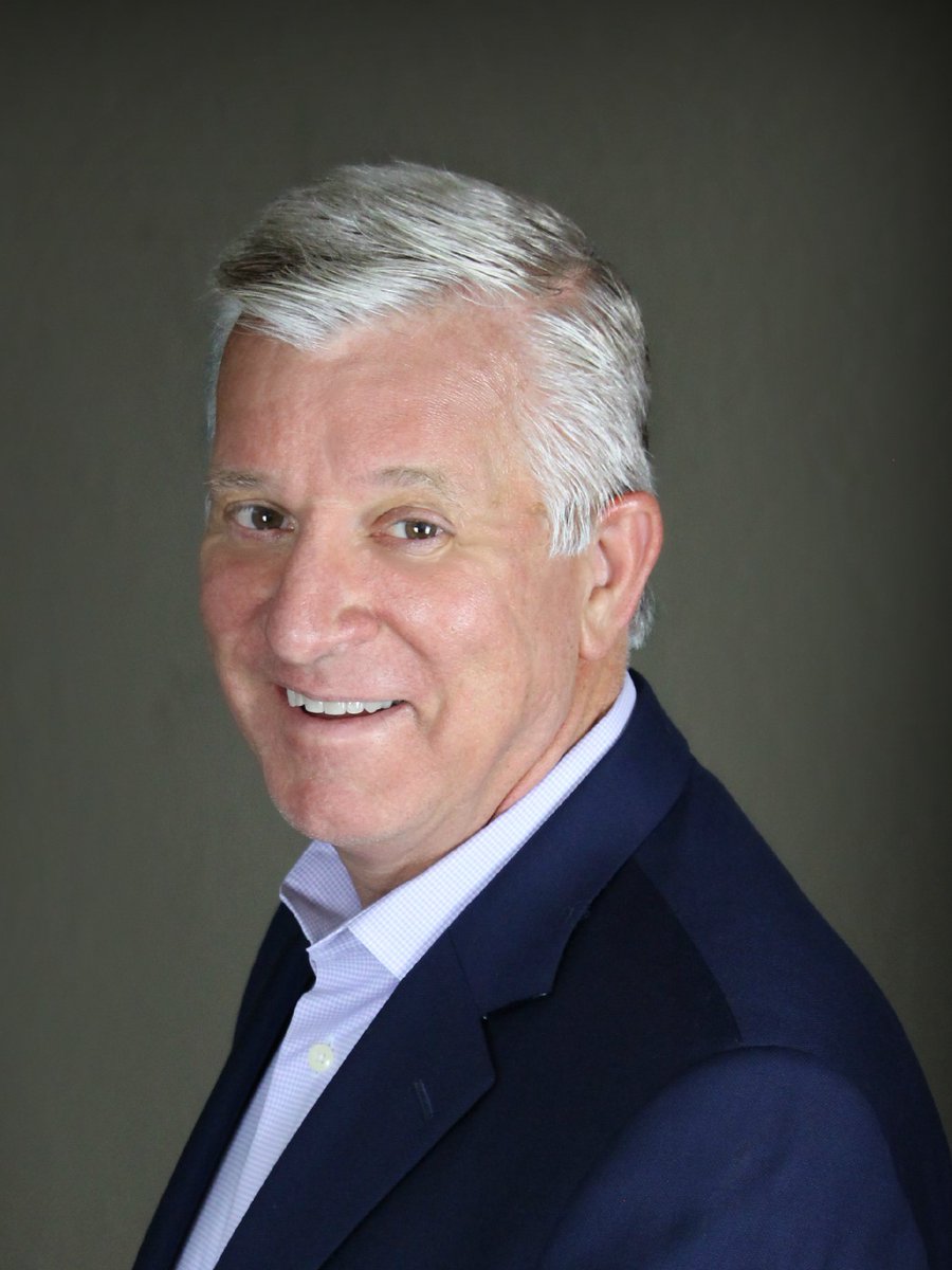 DoorCrystal's tweet image. Exciting news! We are thrilled to welcome Jeffrey D. Smith as our new CEO!

He&apos;ll be leading the charge alongside Chairman Thomas Chen and President Steve Chen as we continue our journey of growth and expansion!

#CrystalWindows