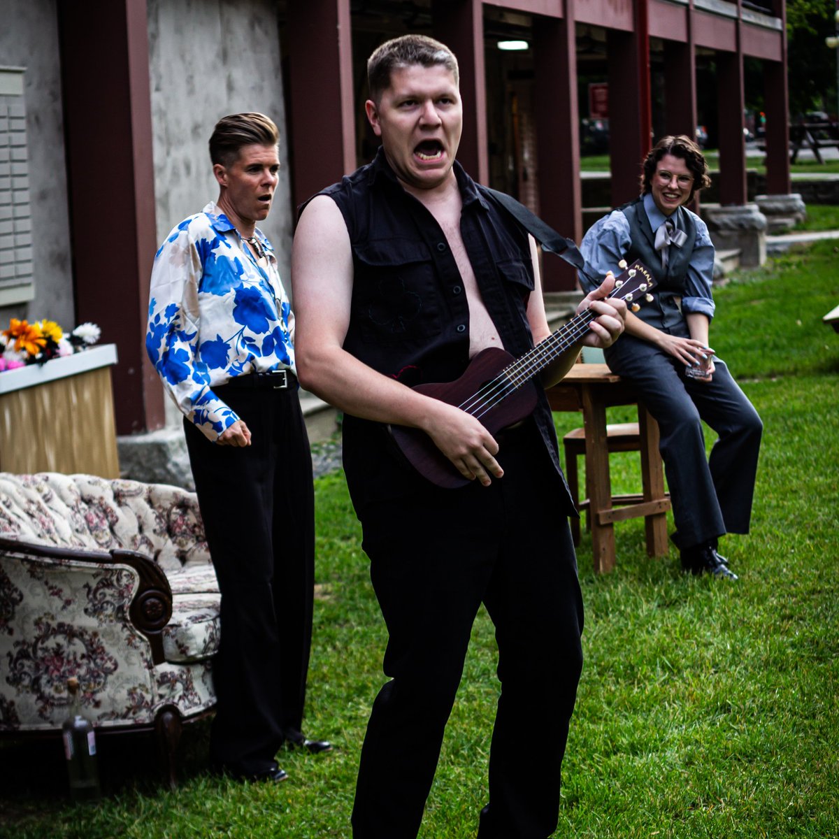 BardBarracks's tweet image. "If music be the food of love, play on."
Twelfth Night returns tonight in Barracks Square! Join us to see our talented cast at work right in the centre of downtown Fredericton!