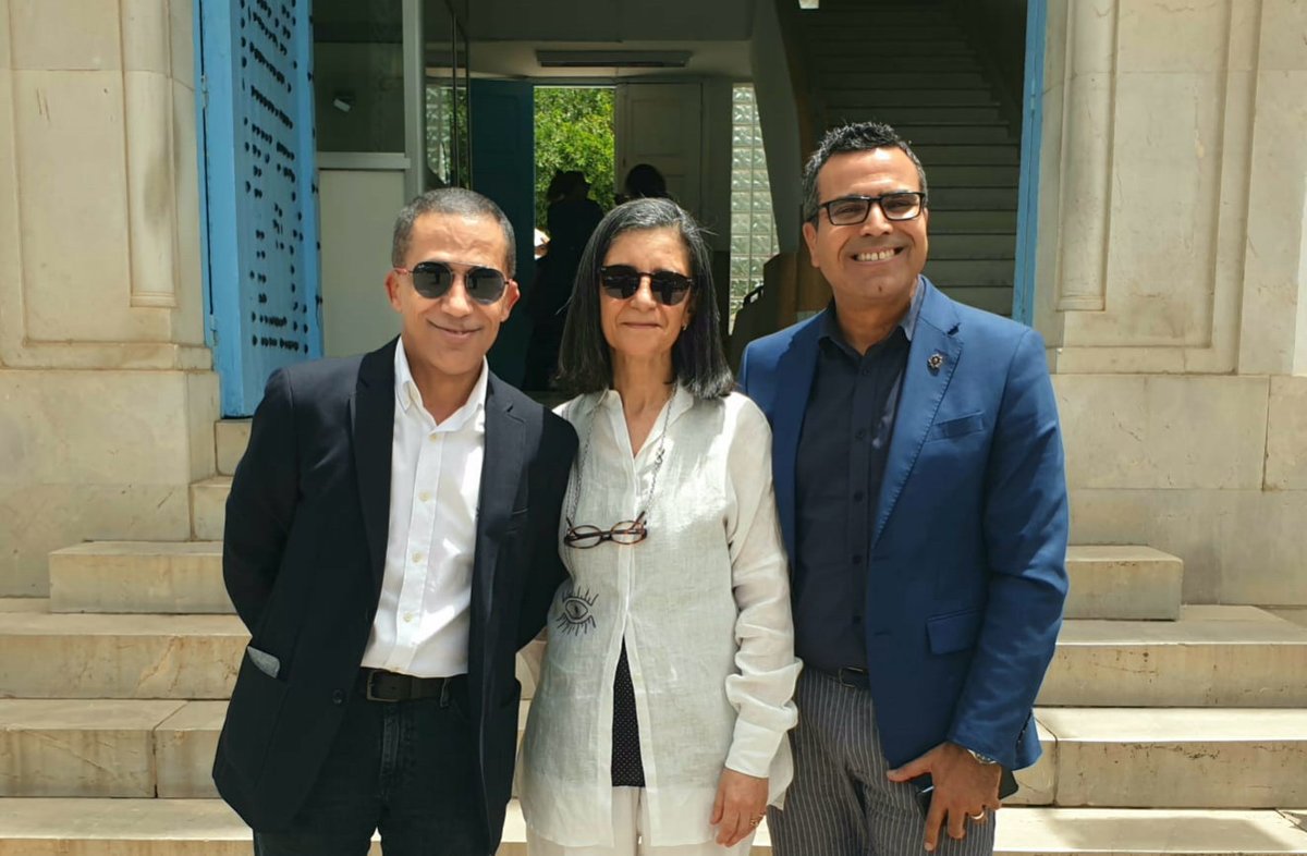 Ghazi GHERAIRI (@ghazigherairi) on Twitter photo Paisible alternance au décanat de la Fac des Sciences juridiques de #Tunis entre mes amis <a href="/NeilaChaabane/">neila chaabane</a> & <a href="/wahidferchichi/">wahid ferchichi</a> .
Bravo Neila pour deux brillants mandats et félicitations à Wahid qui continuera à faire scintiller cette maison du savoir, de l'esprit libre & de l'amitié Paisible alternance au décanat de la Fac des Sciences juridiques de #Tunis entre mes amis <a href="/NeilaChaabane/">neila chaabane</a> & <a href="/wahidferchichi/">wahid ferchichi</a> .
Bravo Neila pour deux brillants mandats et félicitations à Wahid qui continuera à faire scintiller cette maison du savoir, de l'esprit libre & de l'amitié