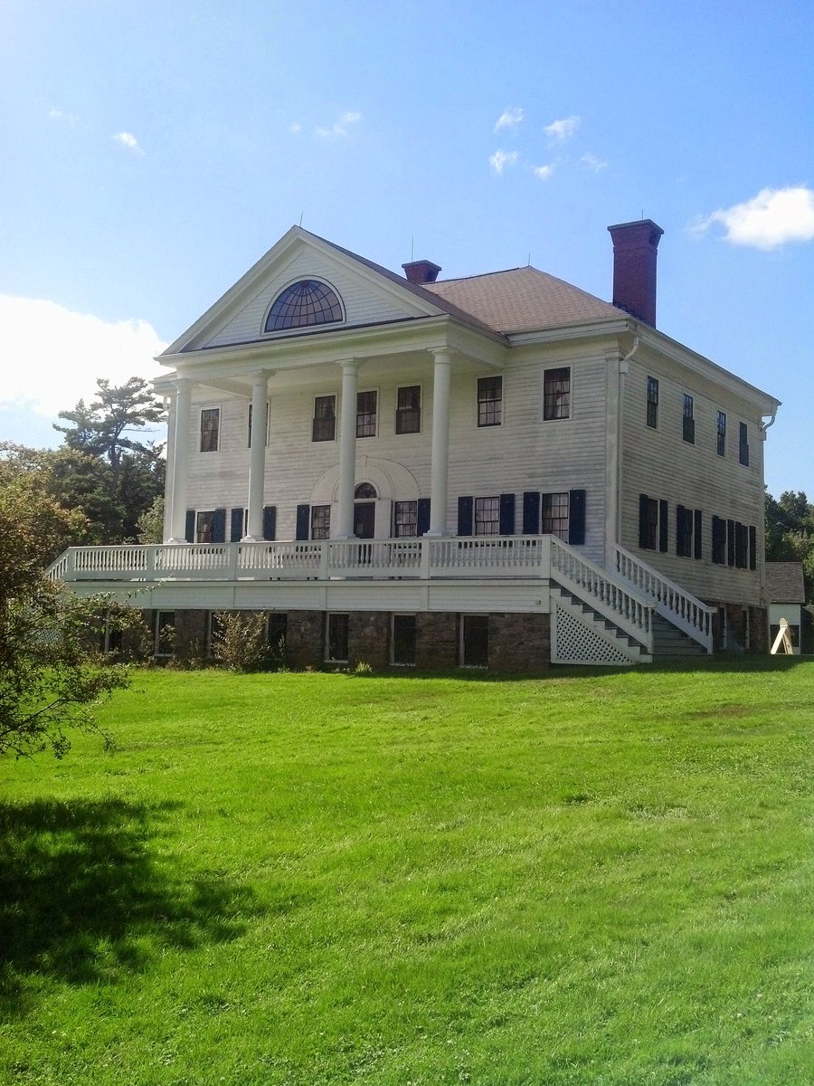 Explore one of our historic homes and their beautiful outdoor spaces. Pack a picnic and your favourite book for a relaxing day out at the Nova Scotia Museum. museum.novascotia.ca/our-museums