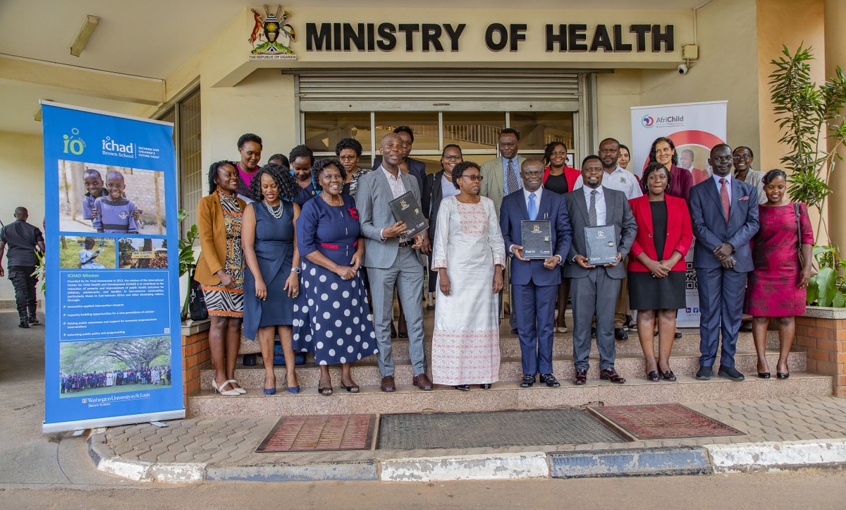 WashU_ICHAD's tweet photo. ✨ Exciting news! ⭐️
Landmark moment: #ICHAD and @AfriChildCenter signed an MOU with the Ministry of Health Uganda to advance research, child health, adolescent well-being, and capacity building. Thank you, Hon. @JaneRuth_Aceng, for your support! 🥳🥳 https://t.co/HAXh6P0WxR