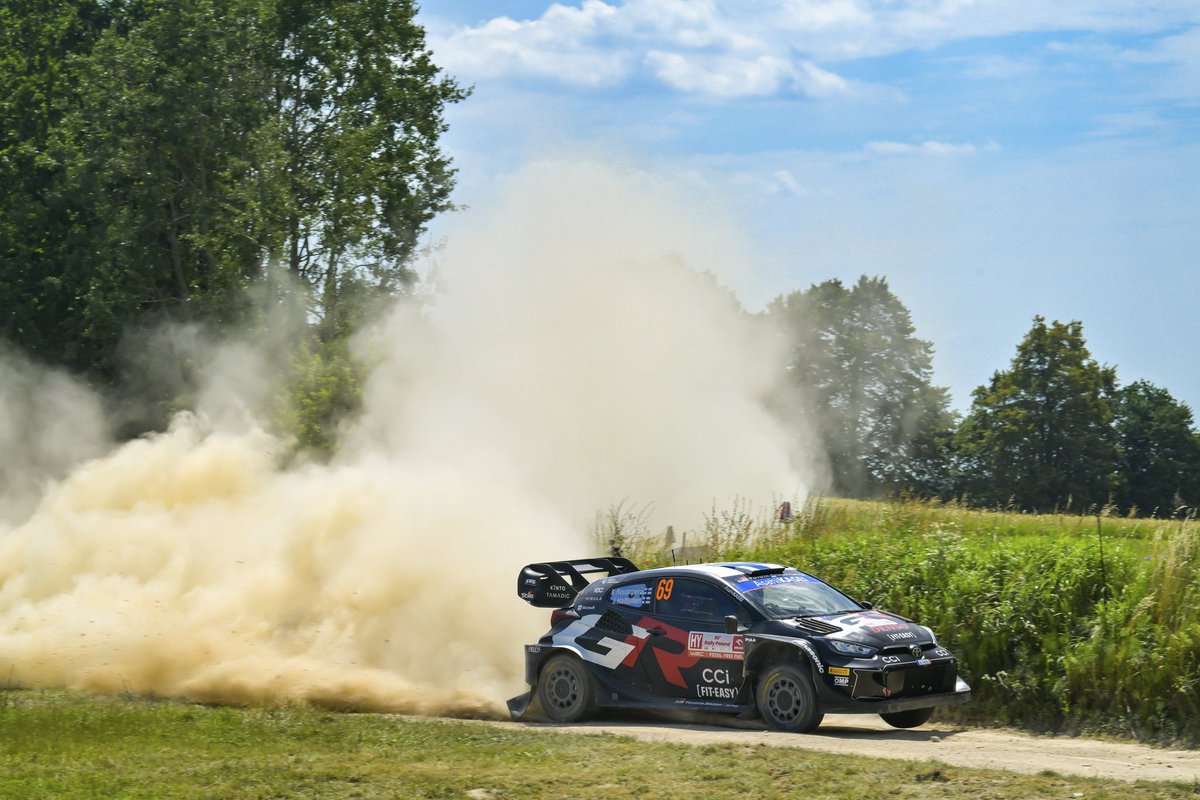 JonneHalttunen's tweet photo. We can be happy with 2nd overall tonight (+1.8s) after a decent day on this freshly known roads.
Still a lot of work and kms ahead, we keep the same mood 💪
#wrc #kallerovanperä #jonnehalttunen #tgr_wrc #okauto #marinefi #unibet #konnegroup https://t.co/egIDDL47X9