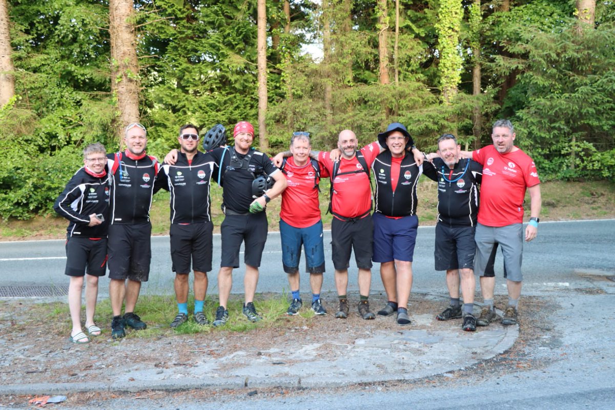 RMB2002's tweet image. Day 2 complete of #bikeboatboot challenge for @tyhafan @5in55 team are the toughest strongest group of guys. Brutal day covering 75km. Now for some food shower and bed ready for day 3 justgiving.com/page/boggisbik…