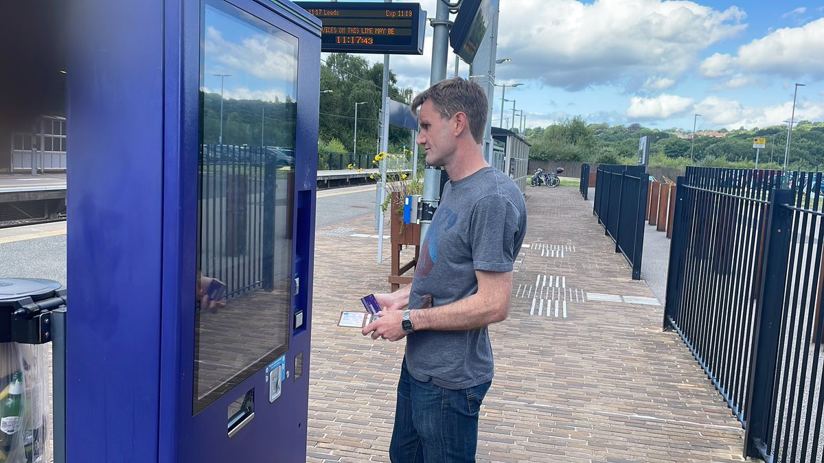 Helen Steel tweet media