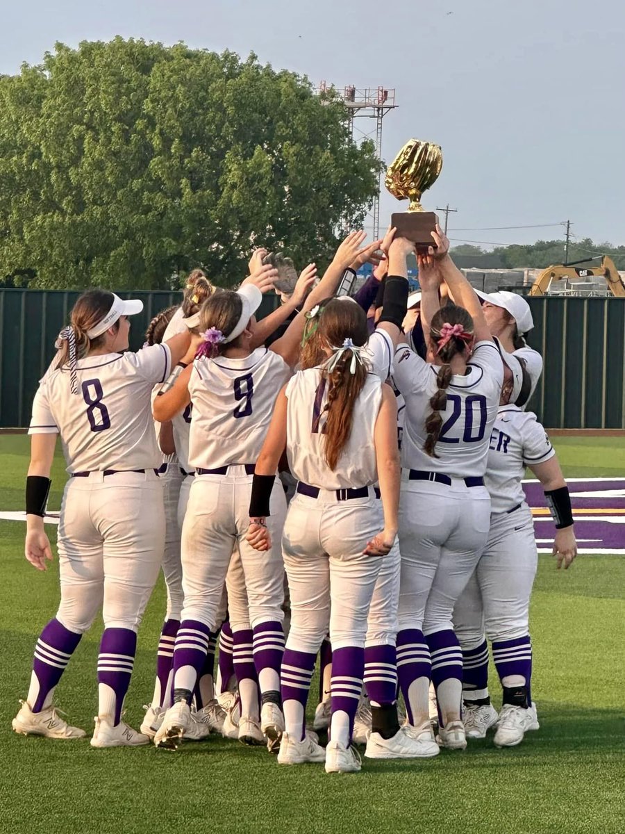 What a run! Love this team to death and can’t wait until next year!