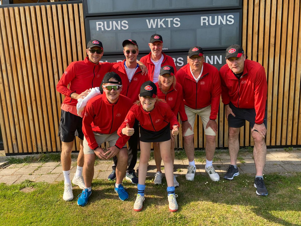 Andre van Troost (@andrevantroost1) on Twitter photo Familiecricket toernooi <a href="/excelsior20/">Excelsior'20.⚽🏏</a> , wederom best dressed team <a href="/LelyHolding/">Lely</a> Kan iemand de jury informeren?
<a href="/troost69/">Luuk van Troost</a> <a href="/BuckersWim/">Wim Buckers</a> <a href="/stanvantroost1/">stan van troost</a> Familiecricket toernooi <a href="/excelsior20/">Excelsior'20.⚽🏏</a> , wederom best dressed team <a href="/LelyHolding/">Lely</a> Kan iemand de jury informeren?
<a href="/troost69/">Luuk van Troost</a> <a href="/BuckersWim/">Wim Buckers</a> <a href="/stanvantroost1/">stan van troost</a>