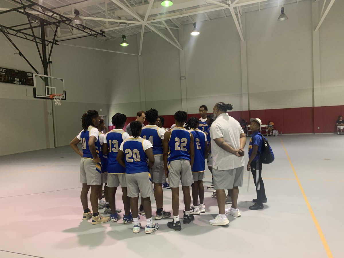 JC_BobcatsMBK's tweet photo. Jones 🏀 Shootout

St. Joe  battling Columbia in our remolded D.O Thomas Sr. Physical Ed building.

#ChampionshipMentality https://t.co/YSiHPsBbYU