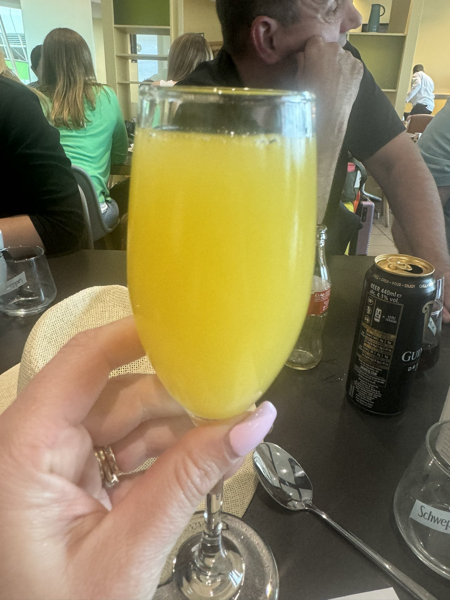 Helen Robinson tweet media