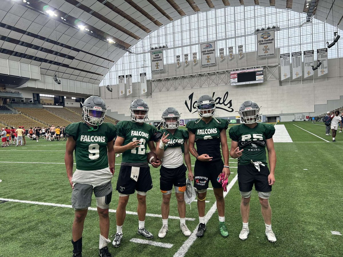I am honored to receive QB MVP of <a href="/VandalFootball/">Idaho Football</a> team camp!!! It was great to learn from the coaching staff and players. I had fun competing with my  guys!  <a href="/Coach_CBooth/">Cody Booth</a>  <a href="/LukeSchleusner/">Luke Schleusner</a> <a href="/Coach_Eck/">Jason Eck</a> <a href="/JackLayne18/">Jack Layne</a>  <a href="/PrepRedzoneWA/">Prep Redzone Washington</a>
