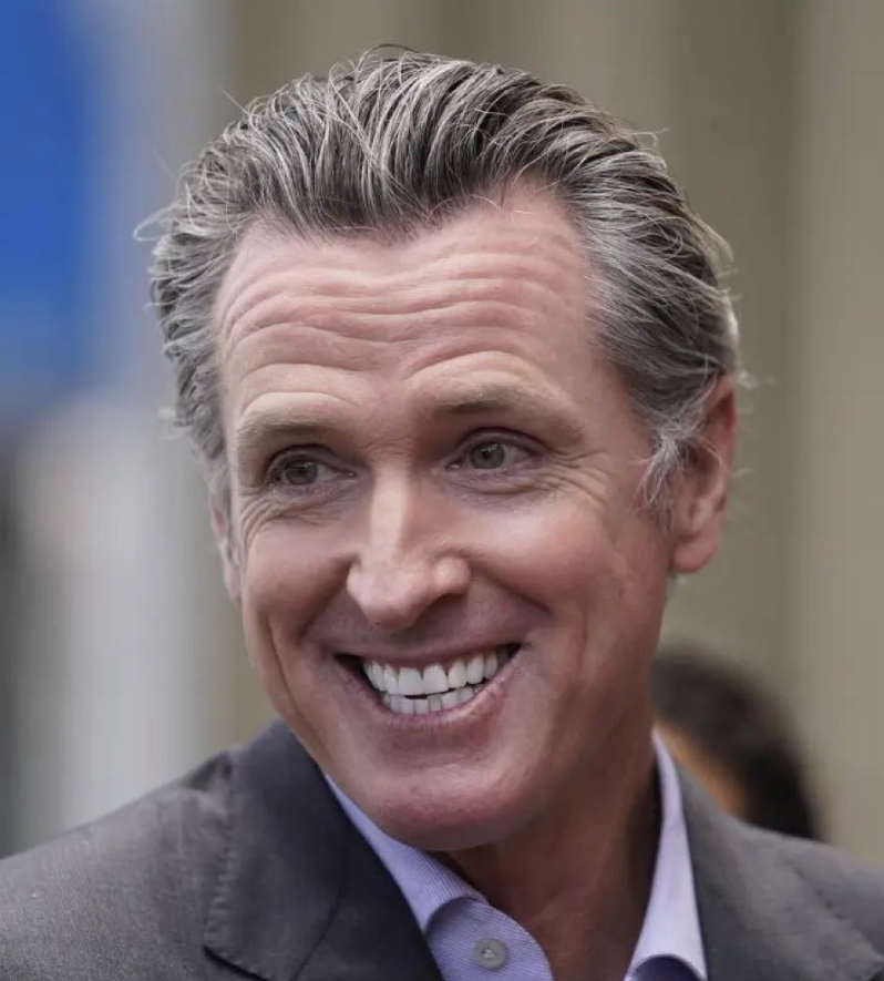 galactica82533's tweet image. Beyond the #debate, something that caught my attention, and was the presence of the governor of CA.  According to his record, prosperity proliferates here. Here is a small compilation of places where you can see clear marks of prosperity #morningdrive #randomplaces #LosAngeles