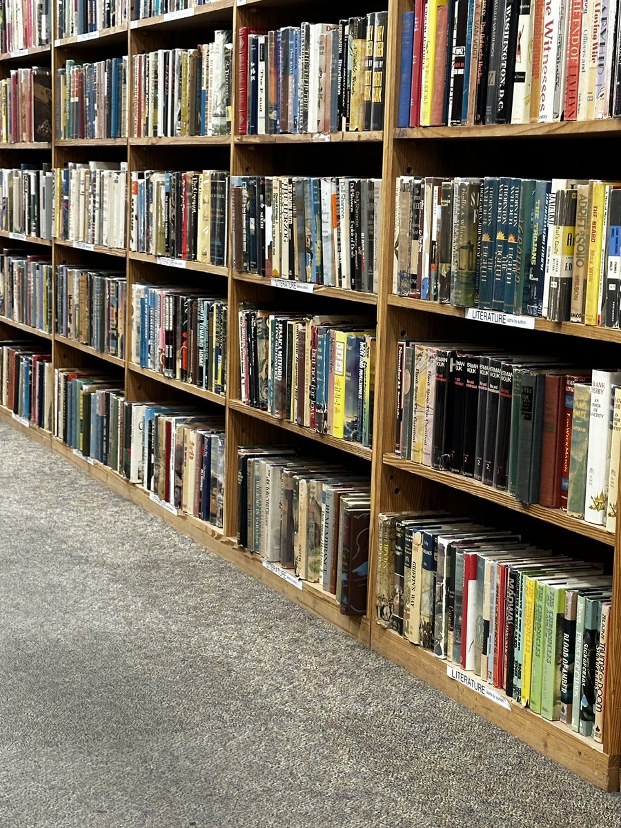 TimothyImholt's tweet image. I’m here. If you don’t hear from me soon. Just wait longer. 

Half price books. 

#books #usedbooks #morebooks