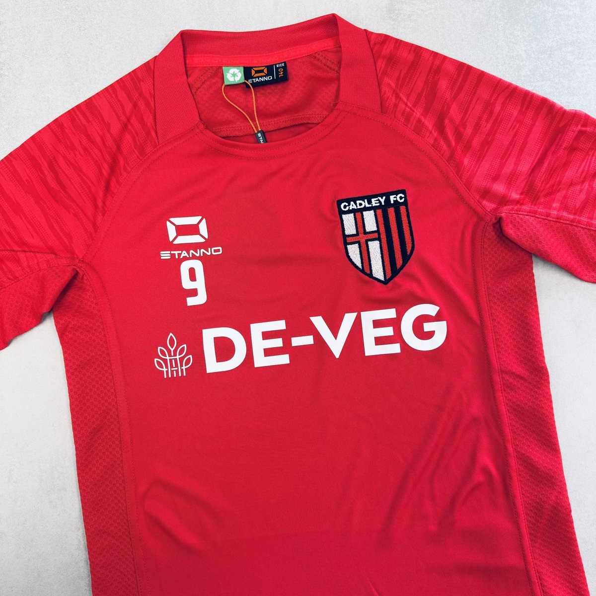 JHSportsLtd's tweet photo. Cadley FC Training Kits @cadley_fc #DeVeg https://t.co/cyyDy5q3cY