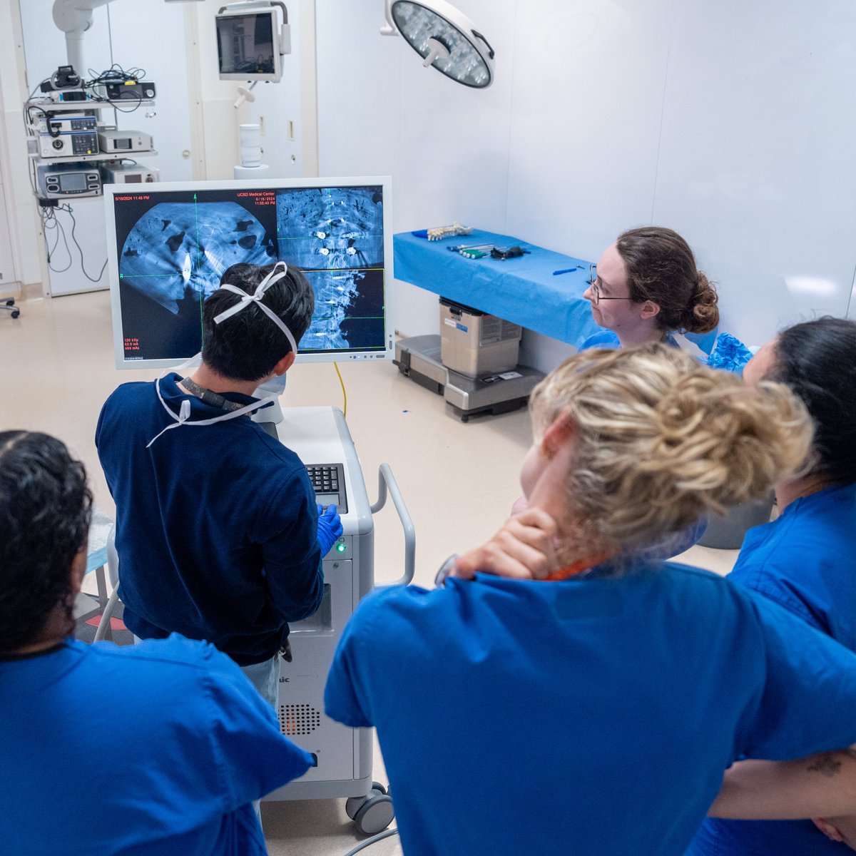 UC San Diego Neurological Surgery (@ucsdneurosurg) on Twitter photo That’s a wrap on the second 2024 #UCSDNeuroSurg sub-I rotation! Sub-I's presented on topics including CT radiomics, brainstem metastases, treatment of hypertonia, scaffolding proteins in glioblastoma and spent a day in our spine lab (<a href="/CFS_UCSD/">Center for the Future of Surgery</a>) with the guidance of @MartinPhamMD That’s a wrap on the second 2024 #UCSDNeuroSurg sub-I rotation! Sub-I's presented on topics including CT radiomics, brainstem metastases, treatment of hypertonia, scaffolding proteins in glioblastoma and spent a day in our spine lab (<a href="/CFS_UCSD/">Center for the Future of Surgery</a>) with the guidance of @MartinPhamMD