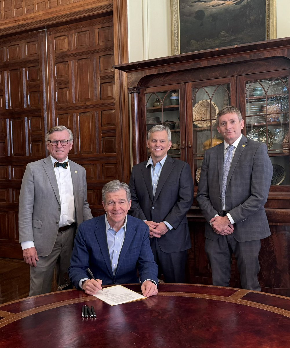 Jeff Nieman (@jeffniemannc) on Twitter photo Thanks to <a href="/NC_Governor/">Governor Josh Stein</a> Roy Cooper for inviting me to join him, along with Attorney General <a href="/JoshStein_/">Josh Stein</a> and <a href="/RepCrutchfield/">Kevin Crutchfield</a>, as he signed H495, an anti-money laundering bill, into law. Thanks to <a href="/NC_Governor/">Governor Josh Stein</a> Roy Cooper for inviting me to join him, along with Attorney General <a href="/JoshStein_/">Josh Stein</a> and <a href="/RepCrutchfield/">Kevin Crutchfield</a>, as he signed H495, an anti-money laundering bill, into law.