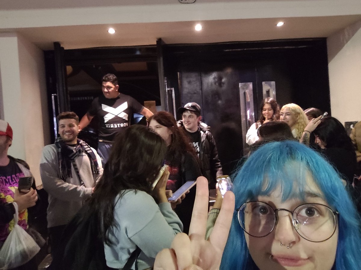 aghosteade's tweet image. selfie with dillom pt2