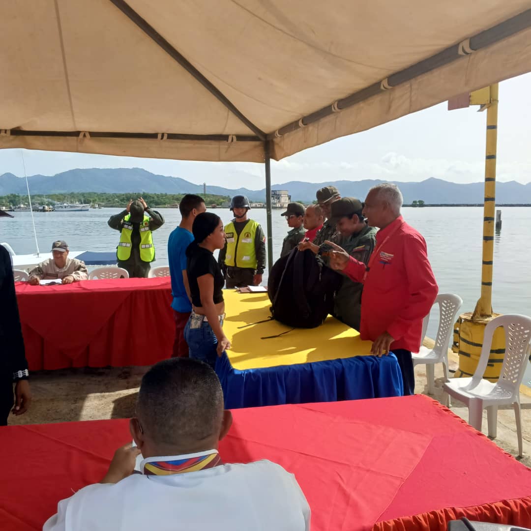 mintransporteve's tweet photo. Este #26Jun se efectuó otro viaje internacional con el buque #Tap Playa Patanemo desde Güiria, estado Sucre, hacia Trinidad y Tobago, transportando pasajeros y carga, como parte de la alianza suscrita entre ambas naciones, en pro de la unión de  los pueblos, y la promoción del comercio binacional.
#ConNicoTenemosPaz