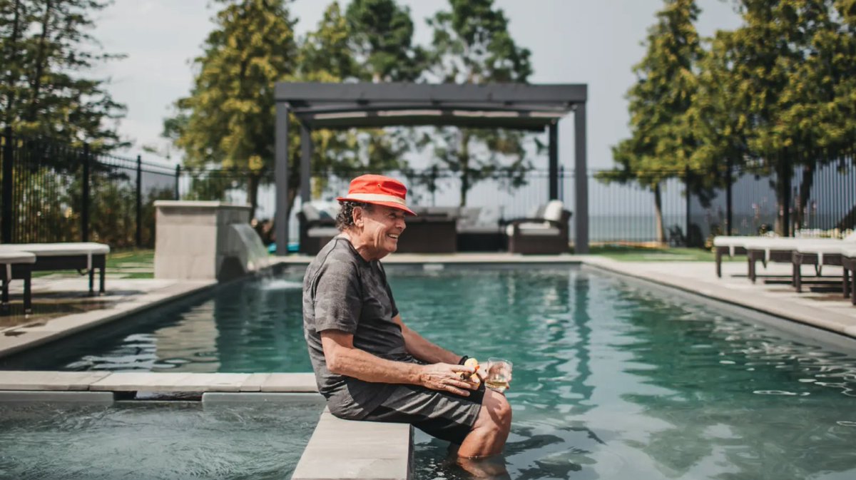 😎💦This isn’t just about having a place to swim; it’s about creating a place where friendships flourish and families come together. patapscovalleypools.com #patapscovalleypools #summeriscoming #poolseason #poolinstall