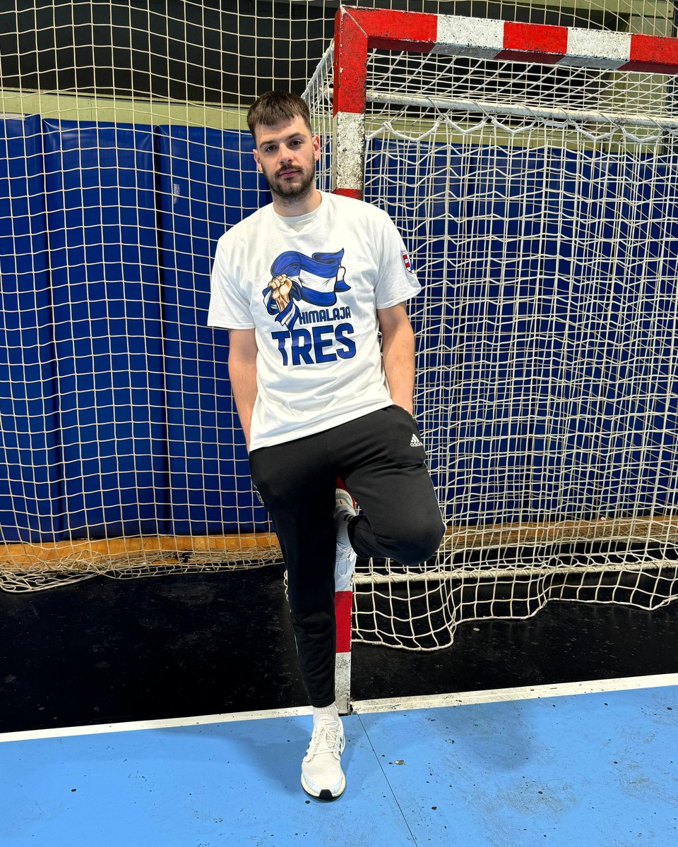 Mi smo jučer saznali protivnike u Ligi prvaka, a kako bi i vi bili spremni za novu sezonu i sjajne utakmice, požurite na naš web shop bit.ly/RKZagreb-websh… i opremite se klupskim artiklima 🦁🔵 

#IznadSvihZagreb #rkzagreb #webshop