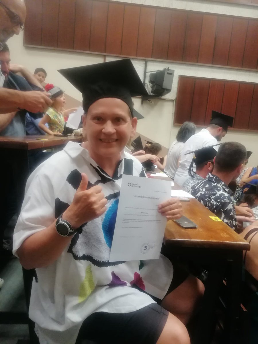 Après 2 ans de retour à la fac : diplôme aujourd'hui d'infirmière en pratique avancée mention psychiatrie santé mentale !
Avec une note suffisante pour poursuivre par une thèse 🥳
Tout est possible !
#addictionrecovery