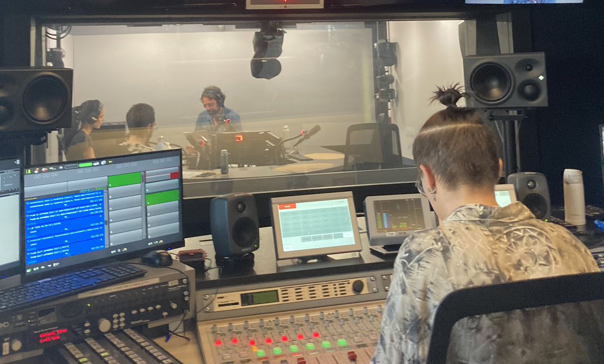 Tout de suite sur <a href="/franceculture/">France Culture</a>, <a href="/fsaltiel/">François Saltiel</a> et <a href="/Ju_devaux/">Juliette Devaux</a> reviennent sur les trois dernières années de l’émission.

🗣️ « La dernière du Meilleur des mondes : 3 ans en quête d’un monde meilleur »

🎙️Avec les chroniques de <a href="/Marcus_DB/">Marcus D.B.</a> et de <a href="/LaudineStorelli/">Laudine Storelli</a> !

C’est parti ✨