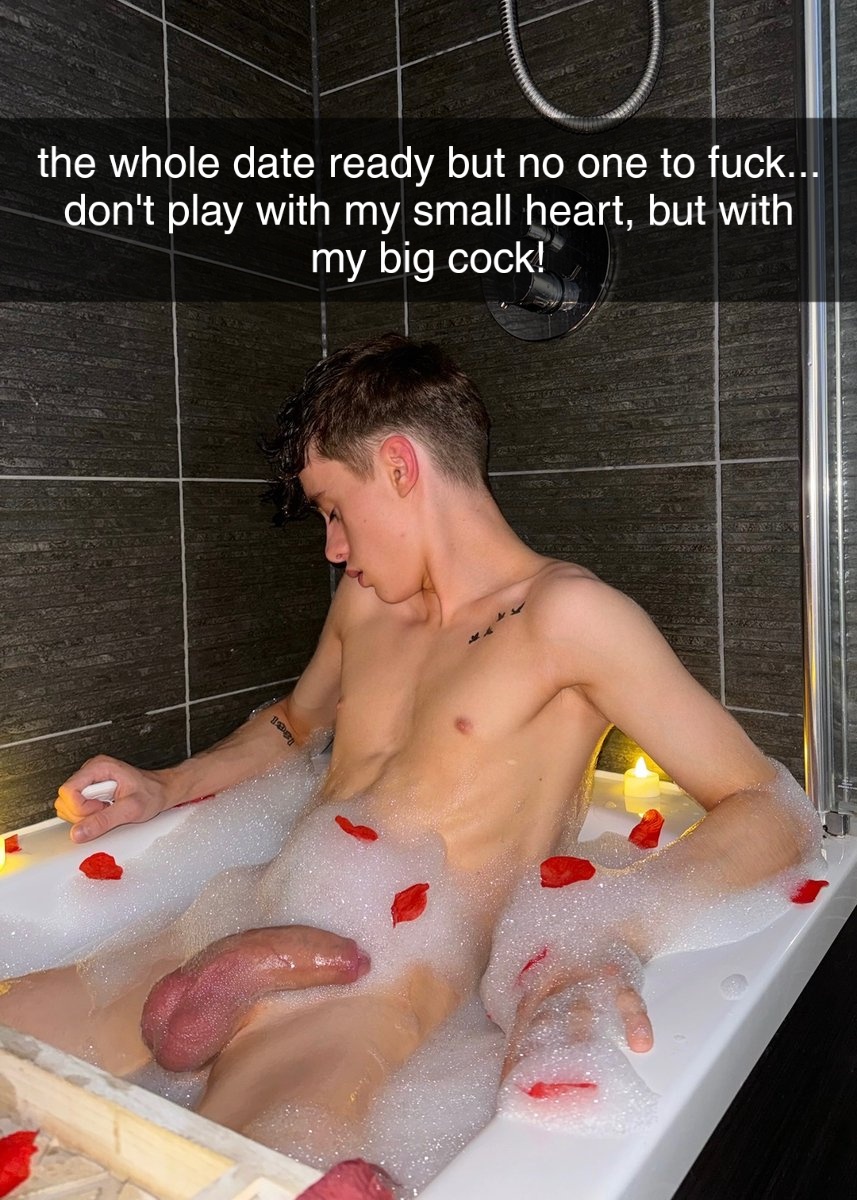 𝐏𝐎𝐕: prepared this romantic hot tub but the date didn't show up. it would be a pity waste all of that.